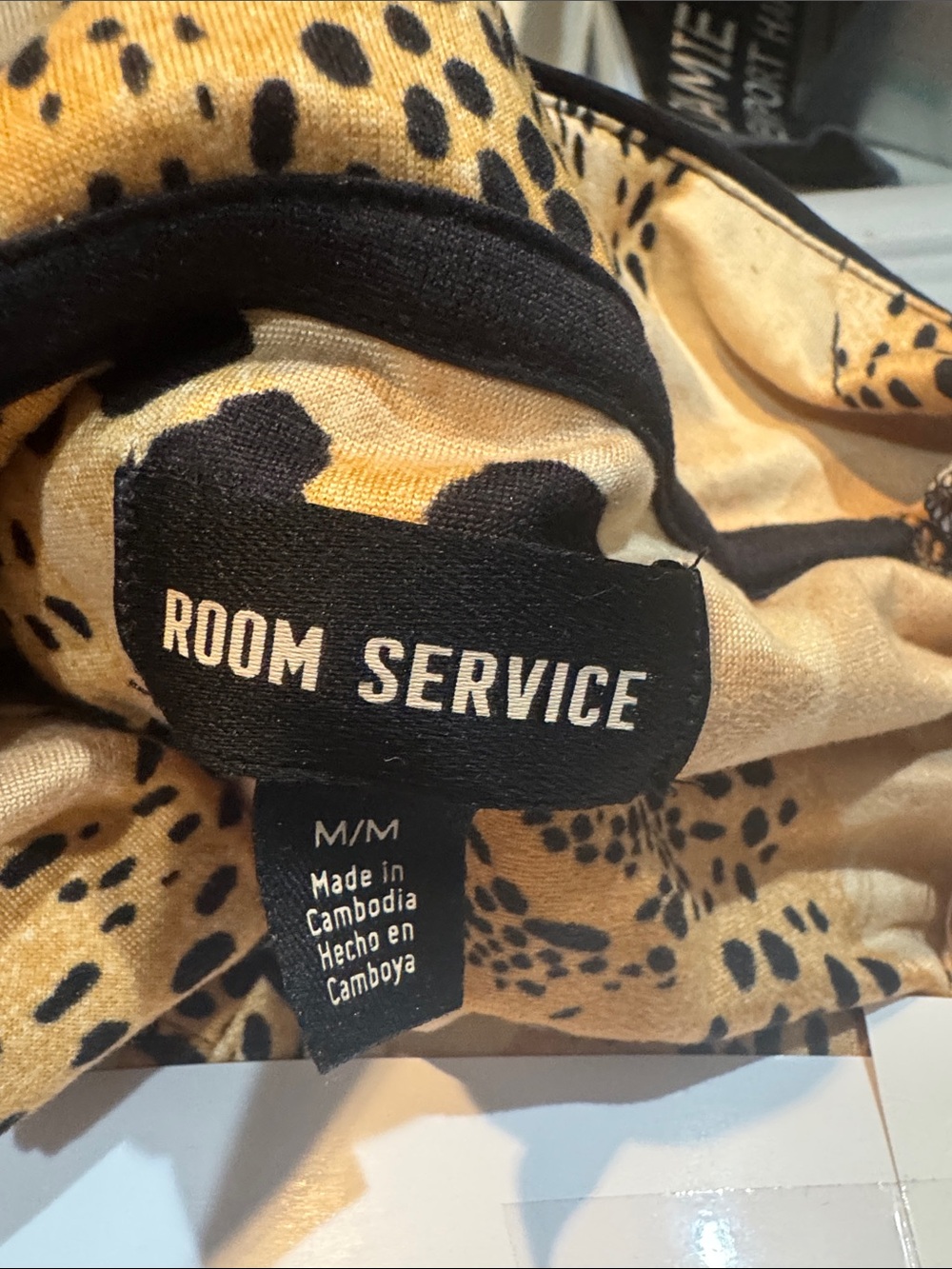 Room Service Leopard Print Satin Pajama Set - Tan & Black. Nwt. Size M - Picture 2 of 4